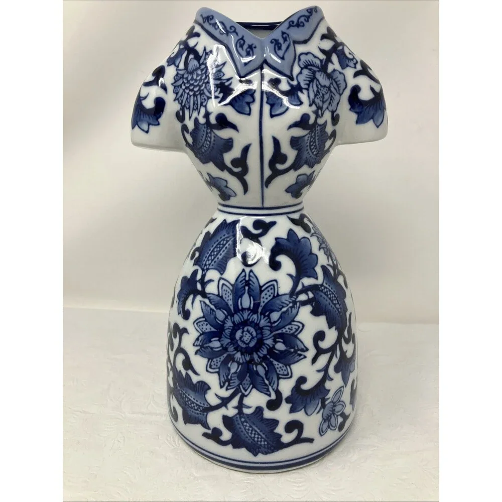 Seymour Mann Blue Chinoiserie Style Women’s Dress Form Vase Blue White